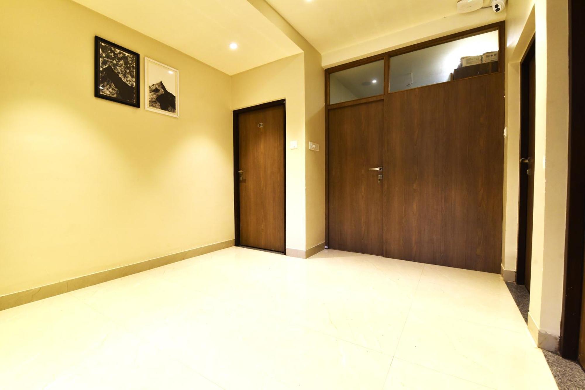 Bunglow 14, Rooms With Balcony Маунт-Абу Экстерьер фото