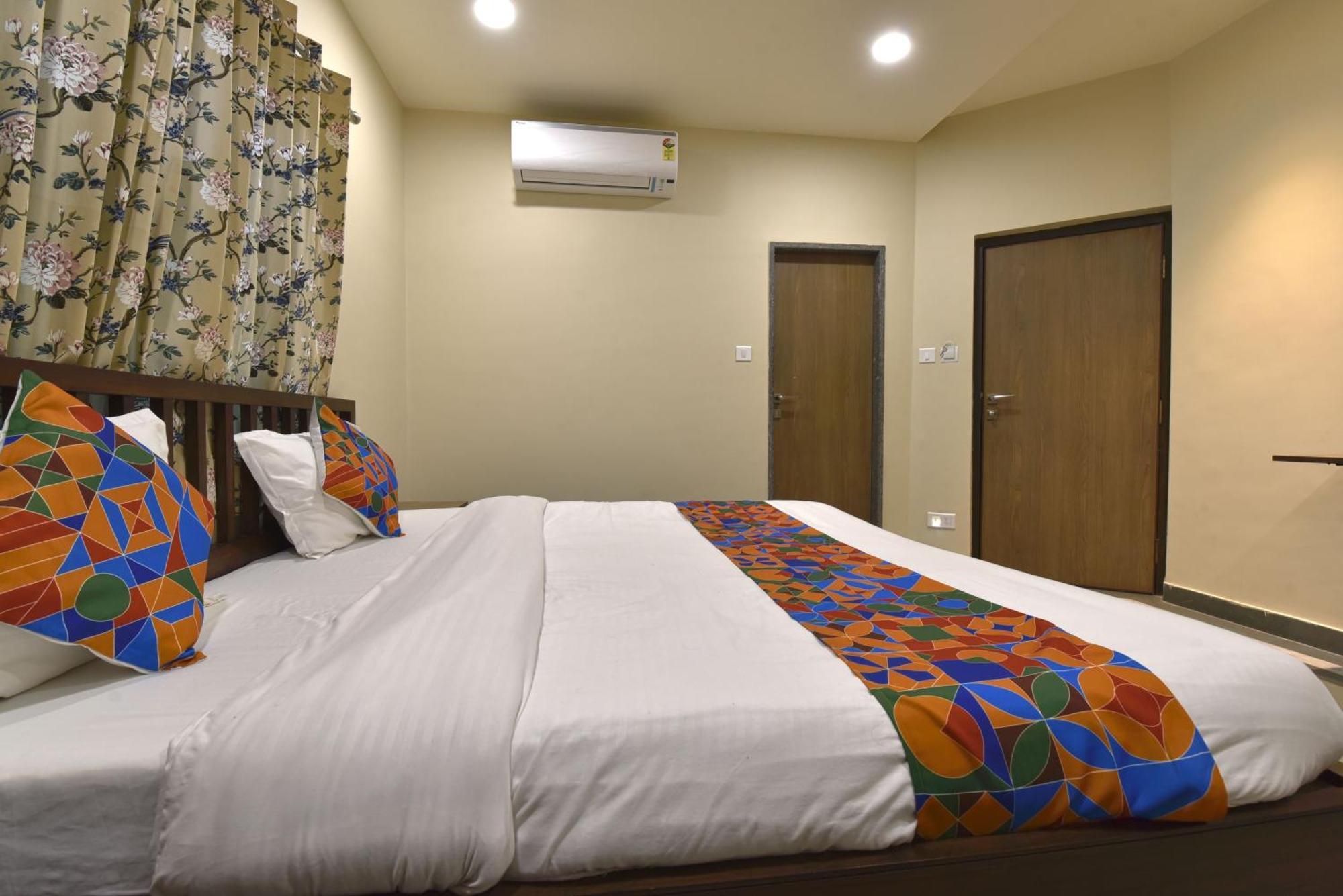 Bunglow 14, Rooms With Balcony Маунт-Абу Экстерьер фото